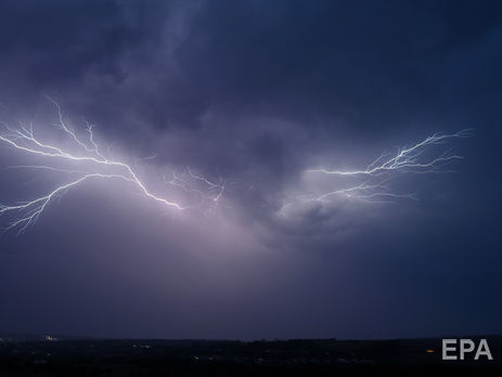 В Украине из-за непогоды обесточены 144 населенных пункта