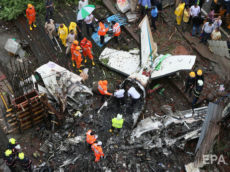 ﻿В Індії зазнав катастрофи пасажирський літак, шість осіб загинуло