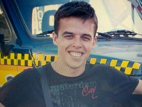 ﻿ДТП під Києвом: чоловік, який урятував вагітну дівчину з охопленого вогнем автомобіля, перебуває в реанімації опікового центру