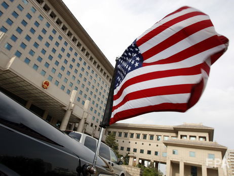 Госдепартамент США эвакуировал из Китая не менее 11 дипломатов – СМИ