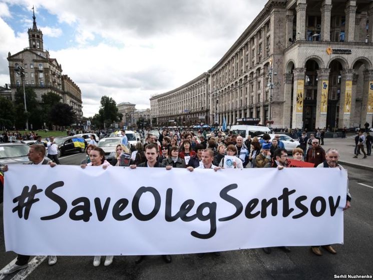 Активисты в Киеве призвали Германию и Францию обратиться к Путину относительно помилования Сенцова
