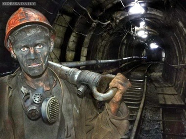 В Донецкой области при выбросе газа на шахте погиб горняк