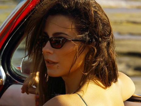 ﻿Ані Лорак оголила прес