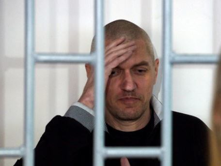 ﻿Клих розповів, що у психіатричній лікарні Магнітогорська йому роблять якісь 