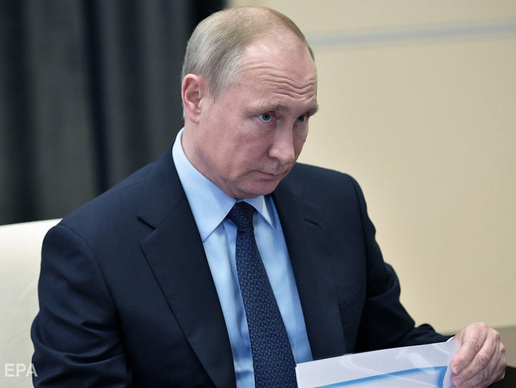 ﻿"Падіння рейтингу їх реально напружує". В адміністрації Путіна створили штаб для піар-супроводу пенсійної реформи – ЗМІ