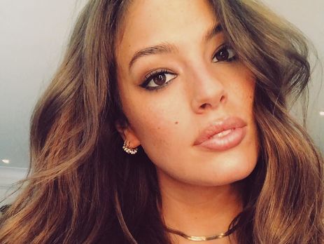  Грэм и Эльсессер стали героинями обложки Vogue Arabia 