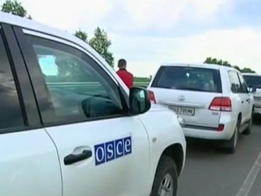 ОБСЕ до сих пор не установила связь с похищенными неделю назад на Донбассе наблюдателями