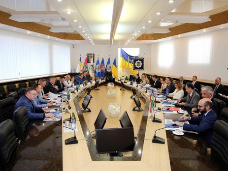 ﻿Аваков обговорив із послами 