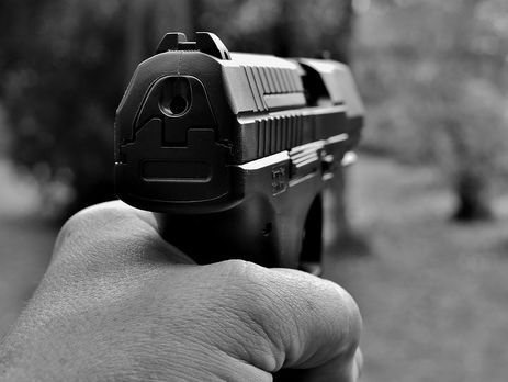 В Киеве неизвестный ранил журналистку СТБ из травматического оружия