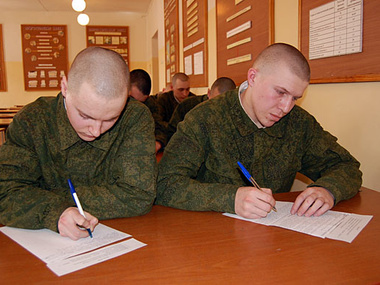 Российских призывников отправляют служить в Крым