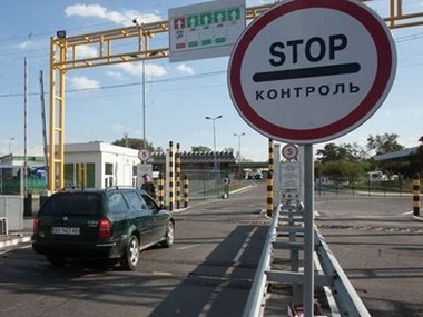 В России заявляют о тысячах беженцев из Украины, пограничники опровергают