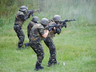 Батальон "Донбасс" начал переподготовку на базе Нацгвардии. Фоторепортаж