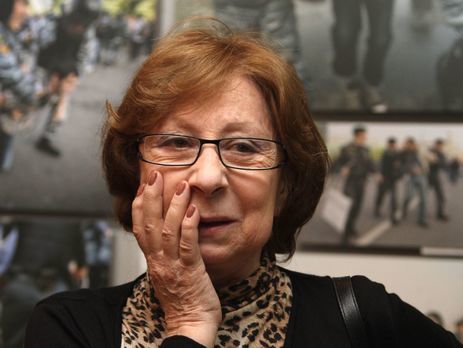 ﻿Ахеджакова про Сенцова: Як нам не соромно? Тихесенько, десь за віконницями, під килимом, людина голодує. Але нас не зачіпає, у нас футбол