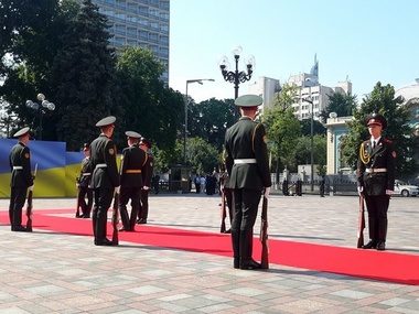На инаугурацию Порошенко прибудут делегации 56 иностранных государств