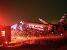 В Южной Африке разбился самолет, один человек погиб. Фоторепортаж