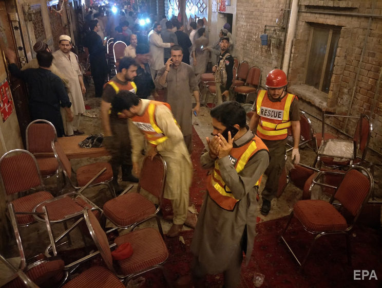 ﻿Під час теракту на мітингу у Пакистані загинув місцевий політик і ще 19 осіб