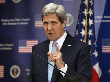 Керри: США надеются, что кризис в Украине завершится без новых санкций