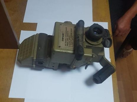 В Харьковской области задержали местную жительницу, пытавшуюся вывезти в Россию танковый прибор ночного видения