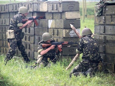 Минбороны: Во время атаки на воинскую часть в Артемовске Донецкой области погиб один боевик