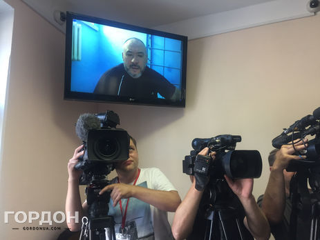В Дарницком суде не смогли завершить оглашение обвинительного акта Крысину из-за неявки адвокатов