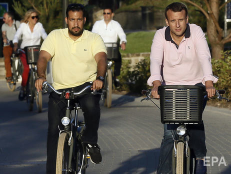 Во Франции взят под стражу охранник Макрона, которого обвиняют в немотивированном избиении демонстрантов