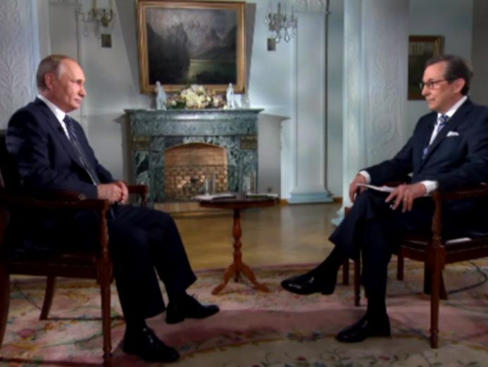 Ведущий Fox News приехал отдыхать в Россию после интервью с Путиным