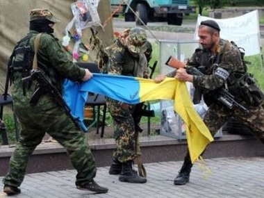 Командир спецбатальона Юлдашев: В Луганске за украинский флаг могут убить