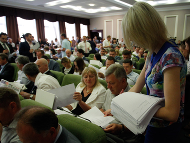 Депутаты Киевсовета создали восемь фракций