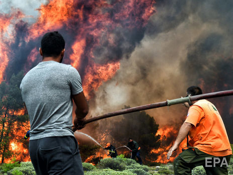 ﻿У Греції третій день вирують лісові пожежі. Фоторепортаж