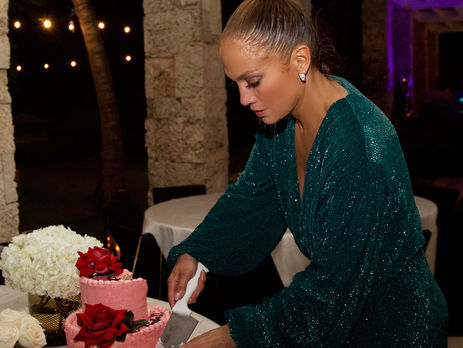 Лопес отпраздновала день рождения