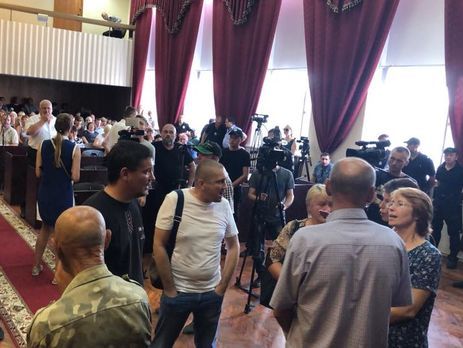 Драка в горсовете Конотопа: пострадали двое гражданских лиц и семь правоохранителей – полиция