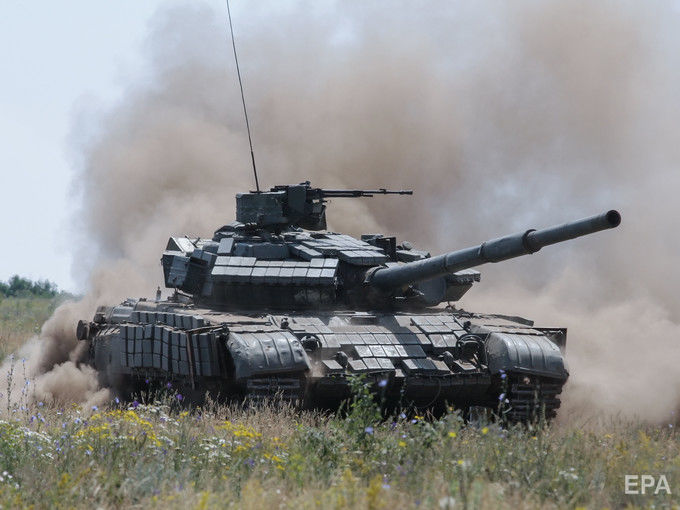 ﻿Збройні формування РФ концентрують танки та артилерію поблизу лінії розмежування на Донбасі – СЦКК
