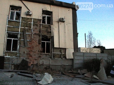 СМИ: В Артемовске снова обстреляли танковую базу