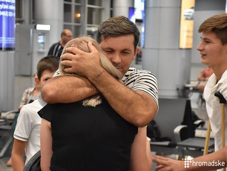 Из Греции в Украину вернулись 12 моряков, задержанных по подозрению в контрабанде