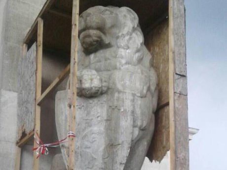 Поляка, задержанного за хулиганство на территории Мемориала орлят во Львове, оштрафовали на 85 грн