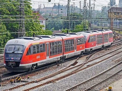 ﻿У Німеччині евакуювали пасажирів потяга через чашку Петрі