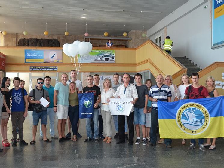 ﻿В Україну з Оману повернулося 15 моряків судна Free Neptune
