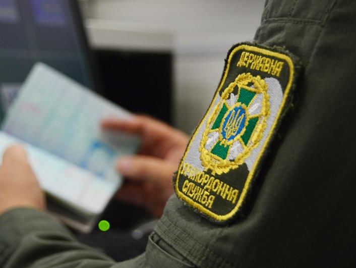 В аэропорту Борисполь иранец пытался незаконно попасть в Украину, предложив взятку пограничнику