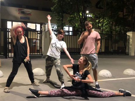 ﻿Поліція у РФ відпустила під зобов'язання про явку активістів Pussy Riot