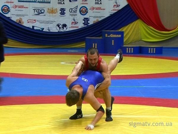 Украинец стал чемпионом Европы по греко-римской борьбе среди юниоров
