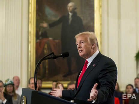 Трамп: К кому относились хуже – Аль Капоне или Манафорту, которого держат в одиночной камере, хотя он еще не осужден?