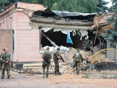 В Артемовске силовики отбили очередной штурм танковой части