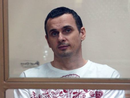 ﻿Священика не пустили до Сенцова, оскільки ув'язнений не просив про цю зустріч – служба виконання покарань