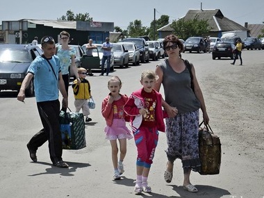 Госслужба по чрезвычайным ситуациям: С начала АТО Донбасс покинули 25 тысяч человек