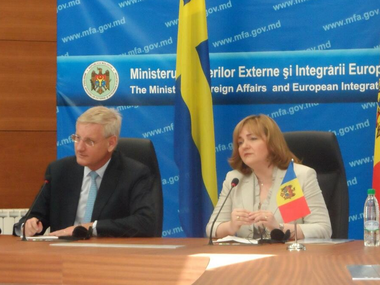 Глава МИД Швеции Бильдт посетит Украину, Грузию и Молдову