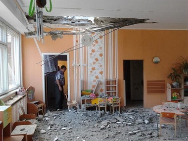 Очевидцы: В Краматорске обстреливают центр города, снаряды попали в жилые дома