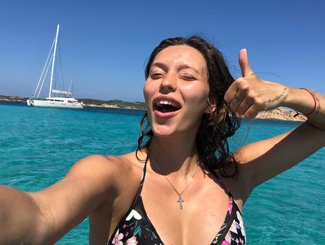 Тодоренко показала округлившийся живот