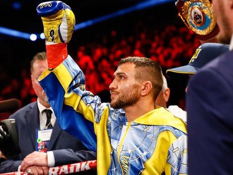 Ломаченко снова назвали лучшим боксером мира вне весовой категории