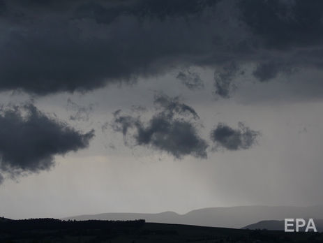 ГСЧС предупредила о грозах, шквалах и граде в западных областях Украины 11-го и 12 августа