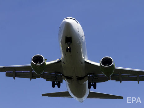 В самолет с российскими туристами попала молния – СМИ